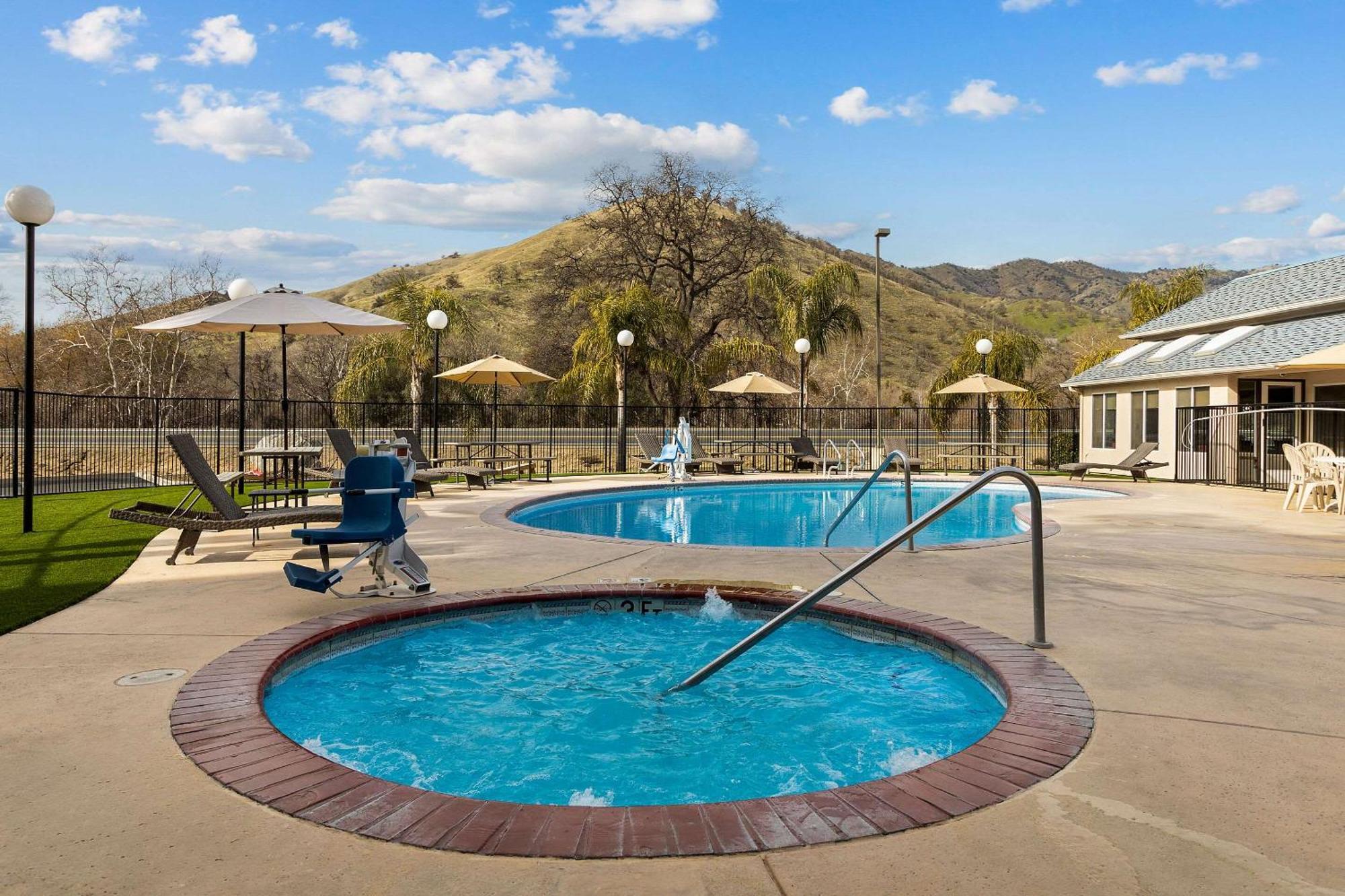 Comfort Inn & Suites Sequoia Kings Canyon Three Rivers Exteriér fotografie