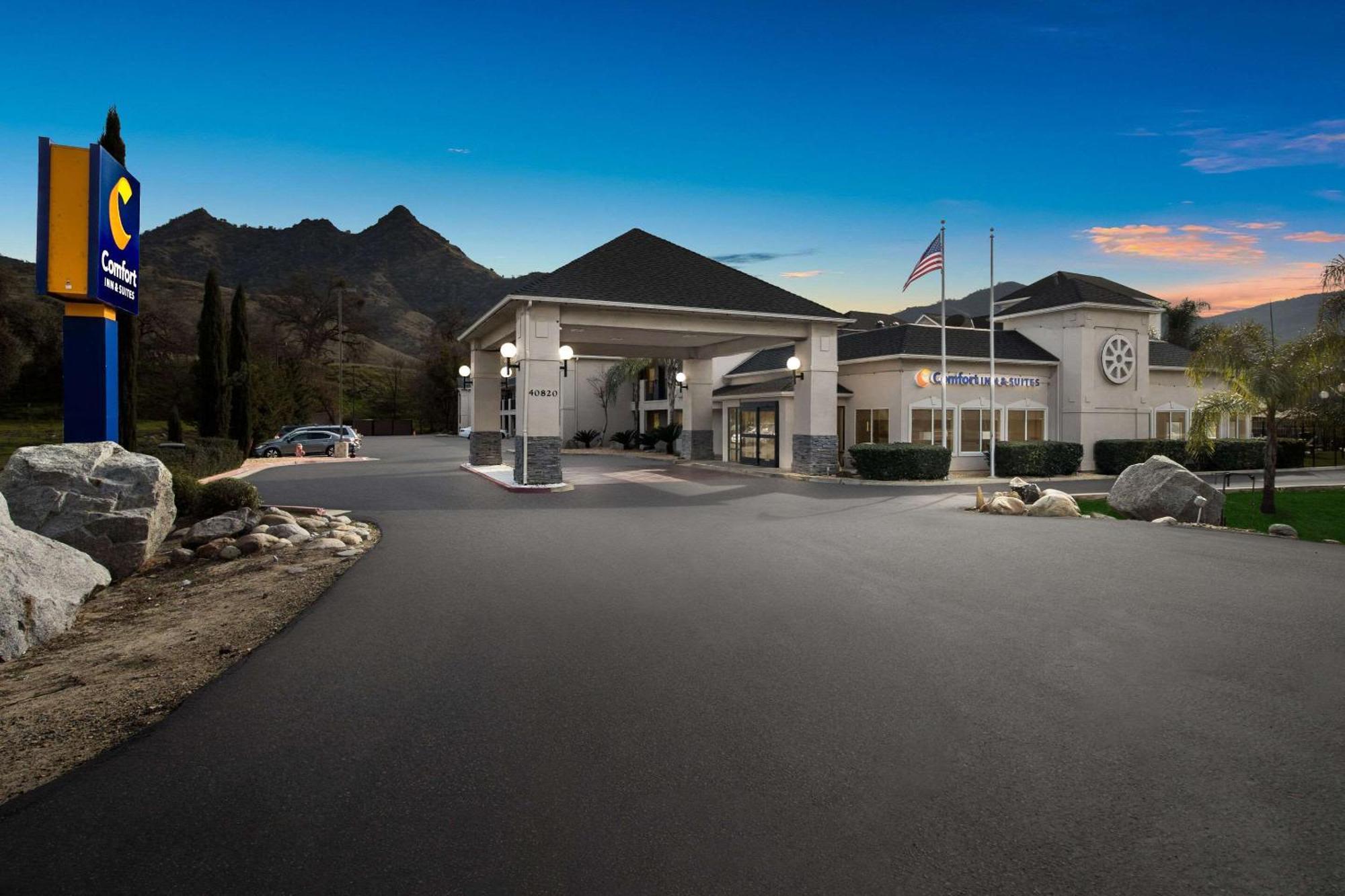 Comfort Inn & Suites Sequoia Kings Canyon Three Rivers Exteriér fotografie